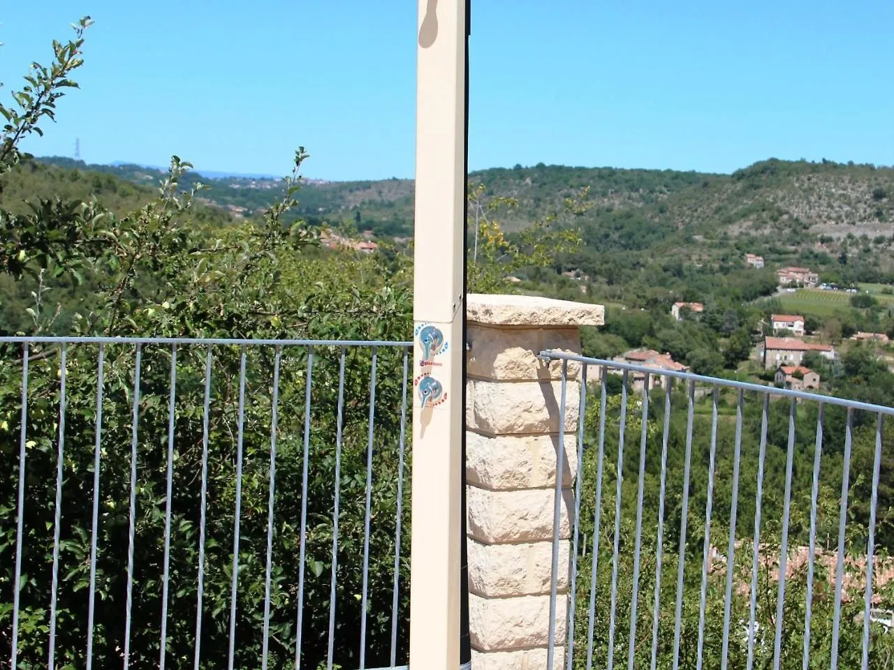 Holiday Home In The South Of France 莱旺
